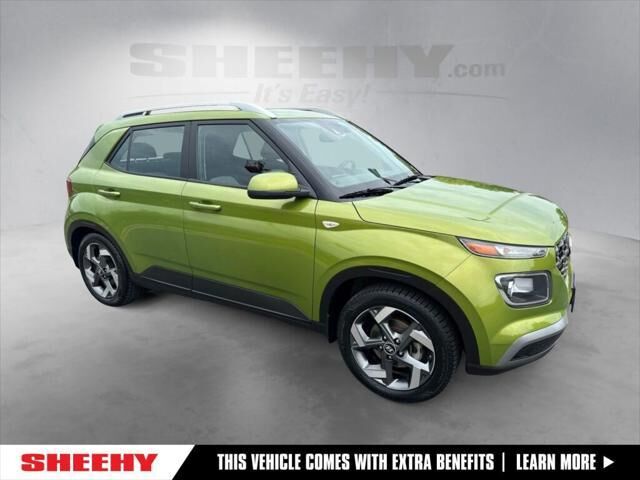 2022 Hyundai VENUE SEL — photo 1 of 13