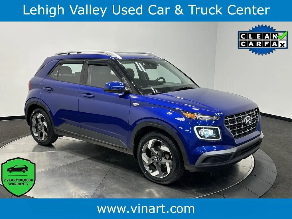 2022 Hyundai VENUE Limited — photo 1 of 13