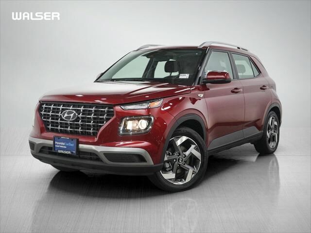 2024 Hyundai VENUE SEL — photo 1 of 13