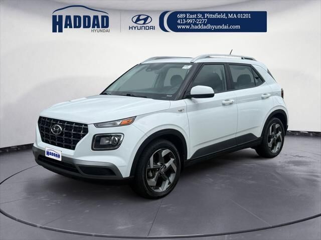 2024 Hyundai VENUE SEL — photo 1 of 25