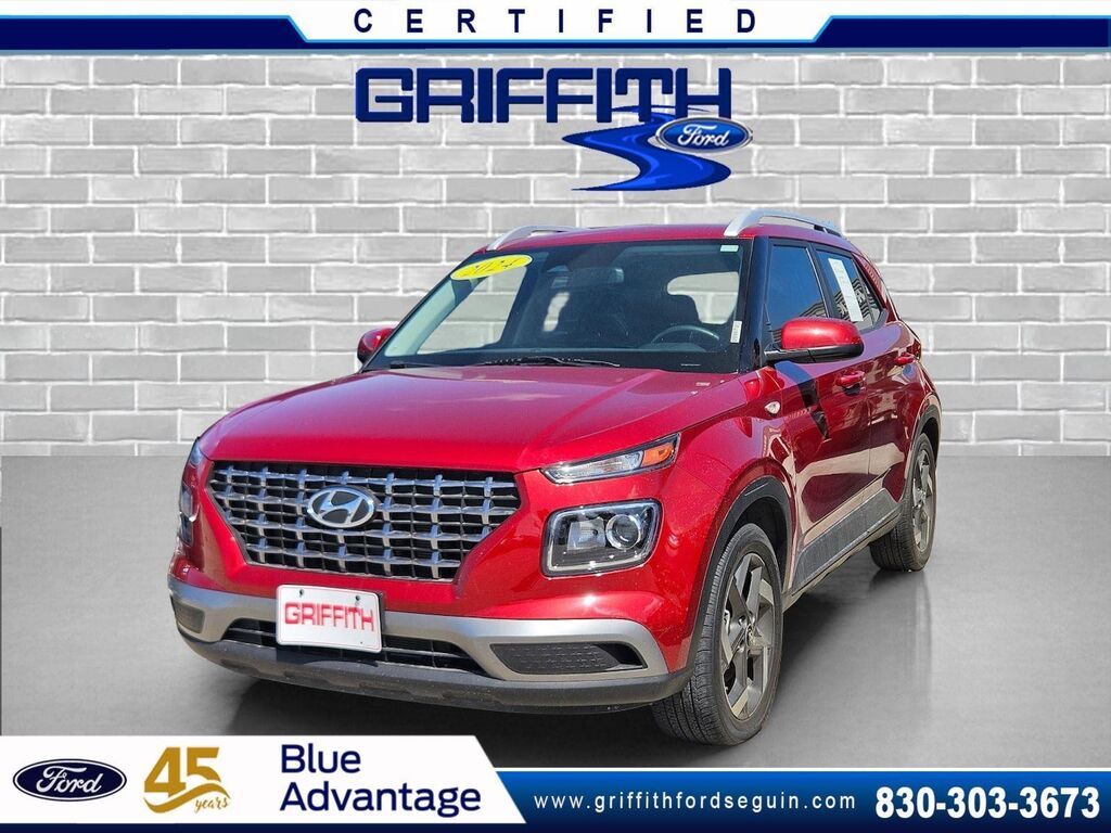 2024 Hyundai VENUE SEL — photo 1 of 2