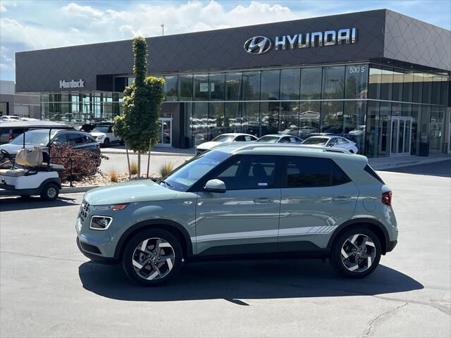 2025 Hyundai VENUE Limited