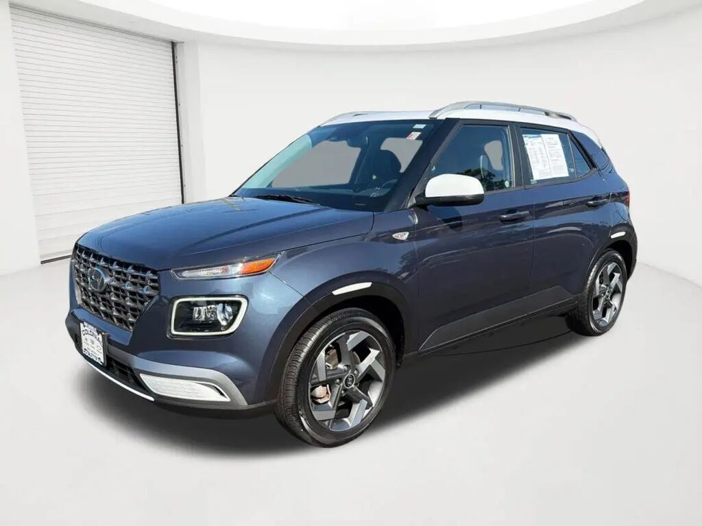 2023 Hyundai VENUE Limited — photo 1 of 13