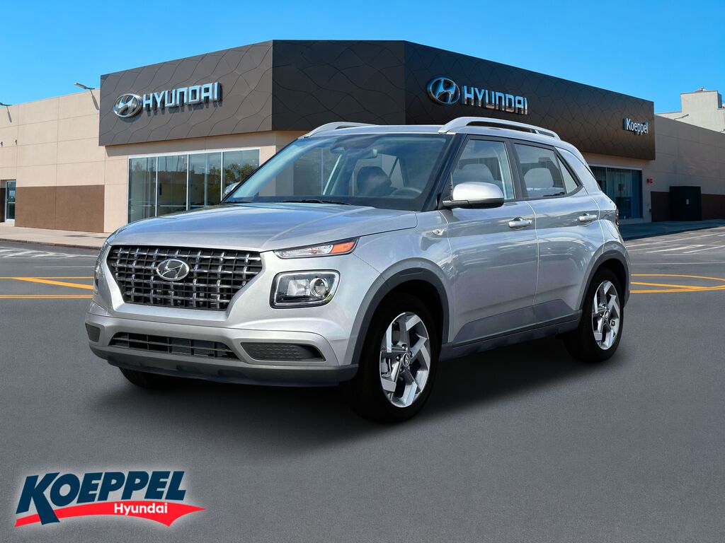 2024 Hyundai VENUE SEL — photo 1 of 12