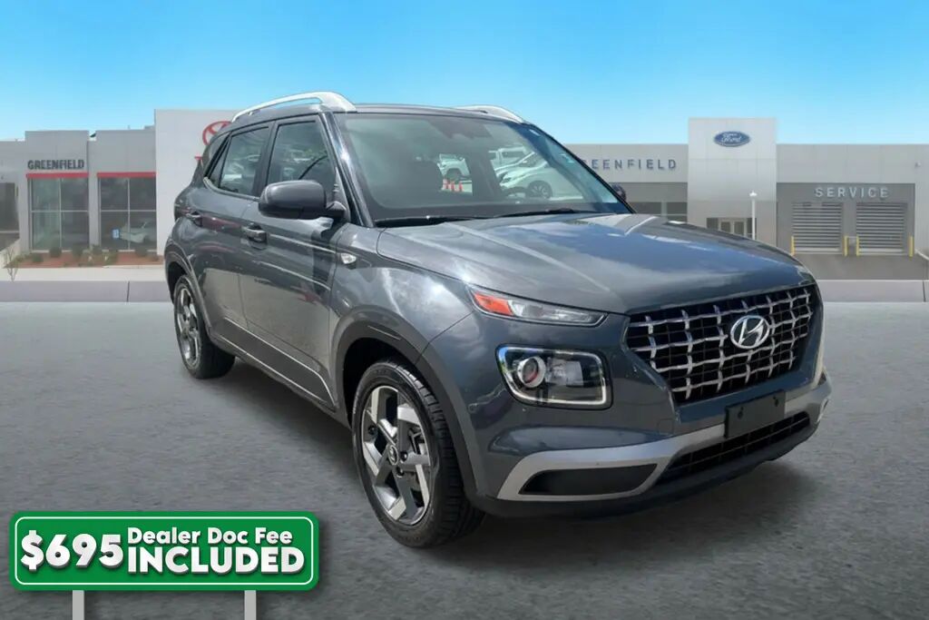2024 Hyundai VENUE SEL — photo 1 of 13