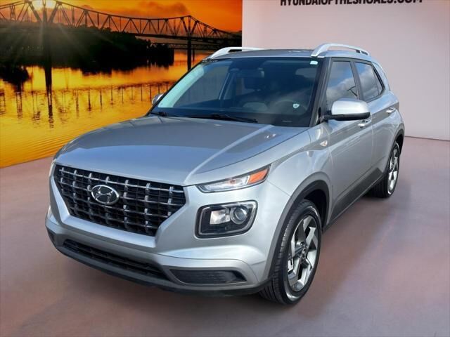 2024 Hyundai VENUE SEL — photo 1 of 13