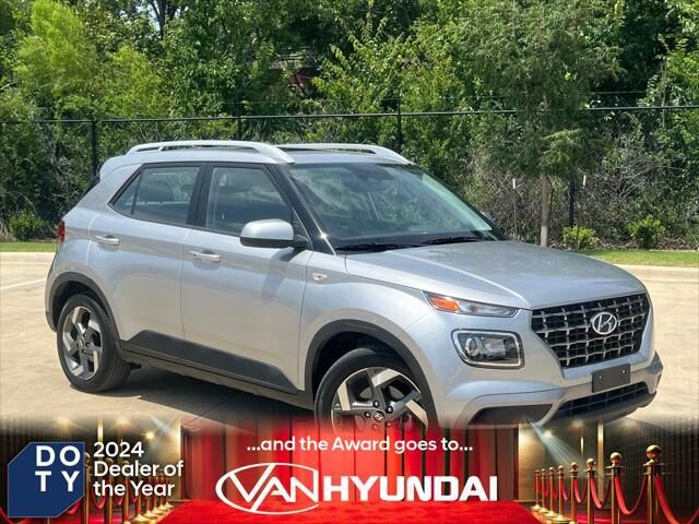 2025 Hyundai VENUE SEL — photo 1 of 26