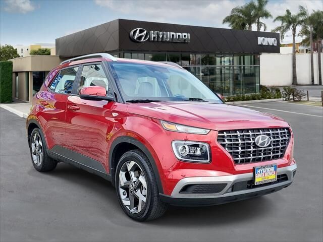 2025 Hyundai VENUE Limited