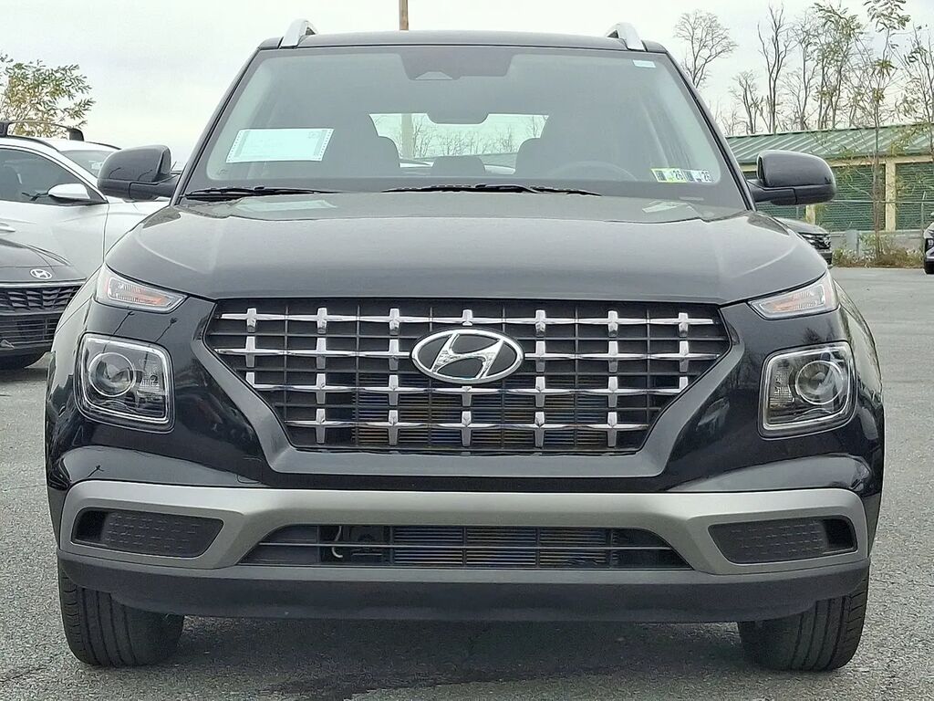 2026 Hyundai VENUE SEL — photo 1 of 12