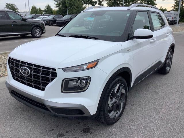 2026 Hyundai VENUE SEL — photo 1 of 13