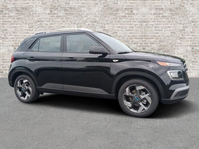 2026 Hyundai VENUE SEL — photo 1 of 13