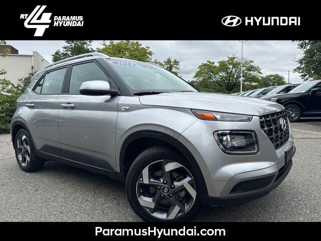 2024 Hyundai VENUE SEL
