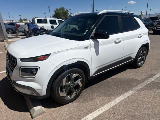 2024 Hyundai VENUE Limited — photo 1 of 26