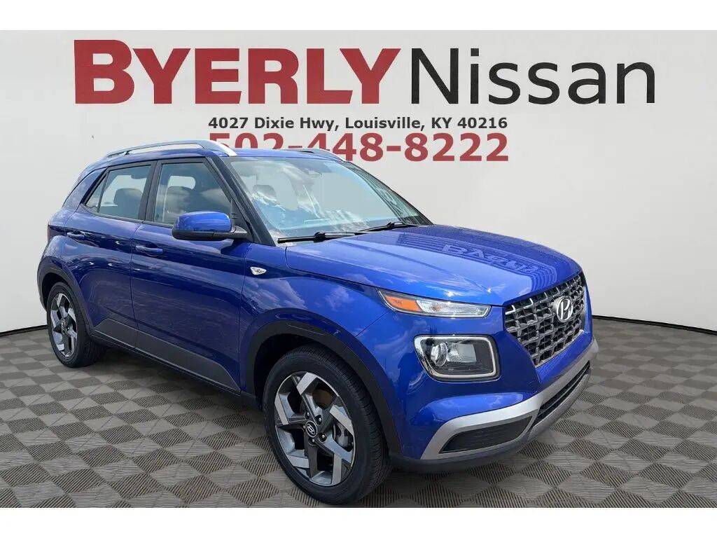 2025 Hyundai VENUE SEL — photo 1 of 13