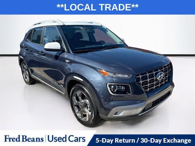 2023 Hyundai VENUE Limited — photo 1 of 13