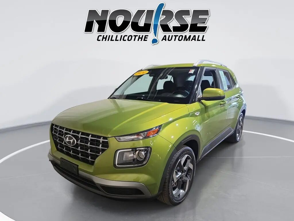 2024 Hyundai VENUE SEL — photo 1 of 13