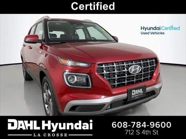 2025 Hyundai VENUE Limited — photo 1 of 13