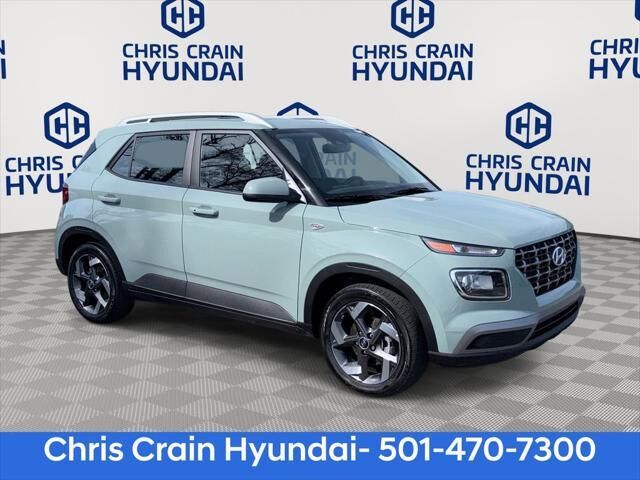 2025 Hyundai VENUE SEL — photo 1 of 25