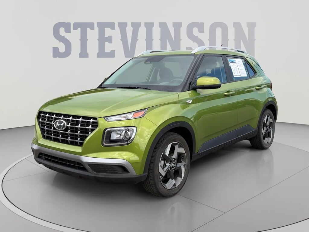 2023 Hyundai VENUE SEL — photo 1 of 13