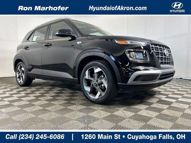 2023 Hyundai VENUE SEL — photo 1 of 13