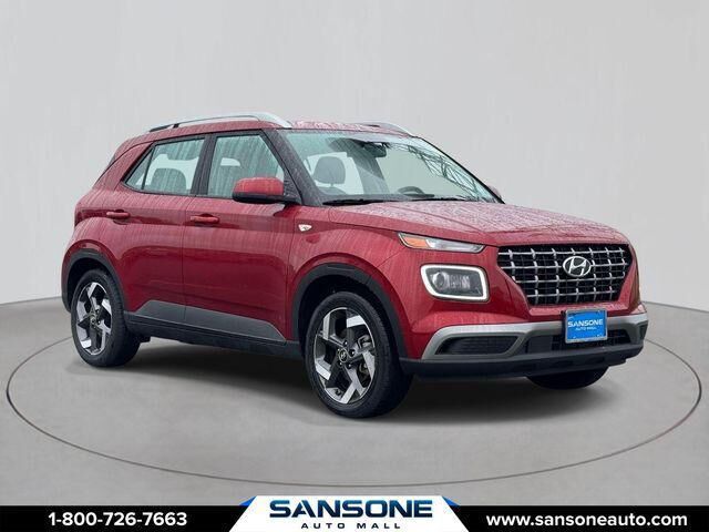2025 Hyundai VENUE Limited — photo 1 of 13