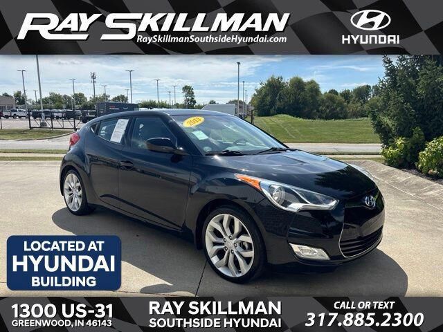 2013 Hyundai VELOSTER Base — photo 1 of 13