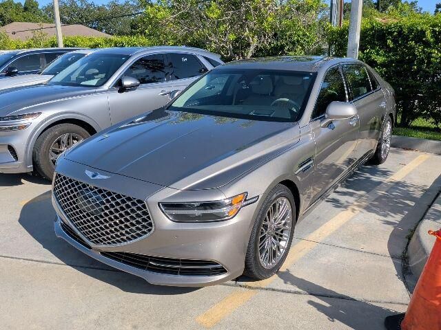 2021 Genesis G90 5.0 Ultimate — photo 1 of 4
