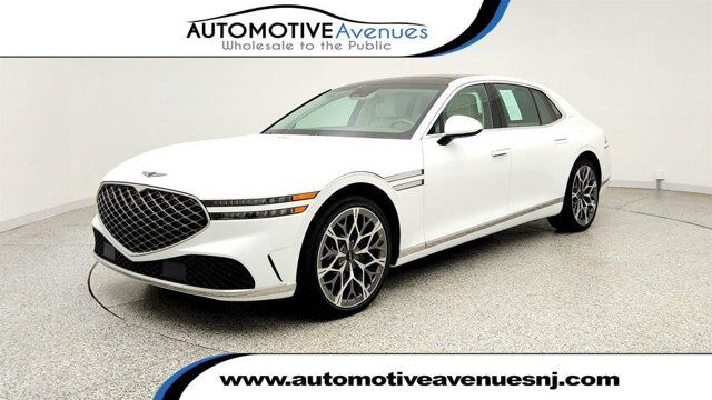 2023 Genesis G90 e-SC
