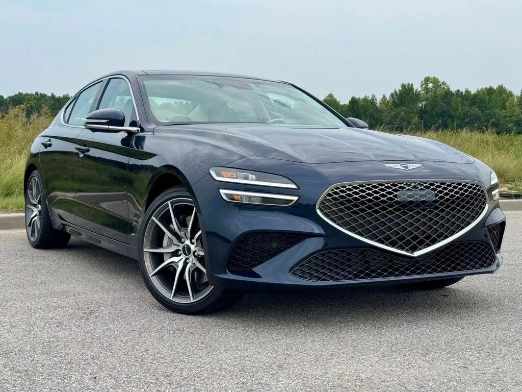 2026 Genesis G70 2.5T Prestige — photo 1 of 13