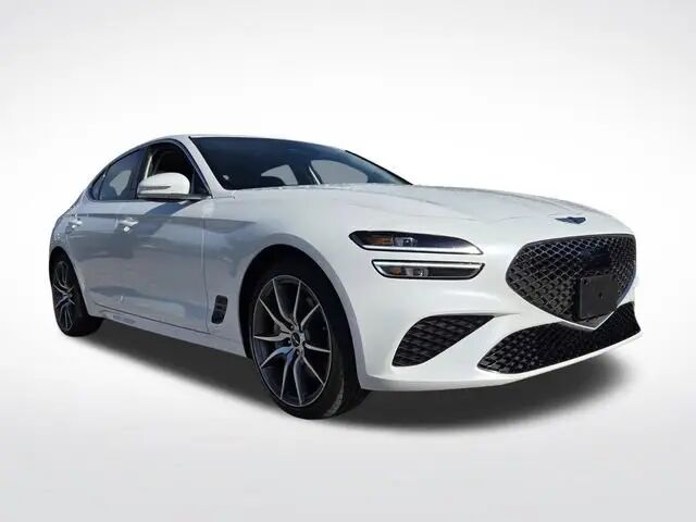 2025 Genesis G70 2.5T Standard — photo 1 of 38