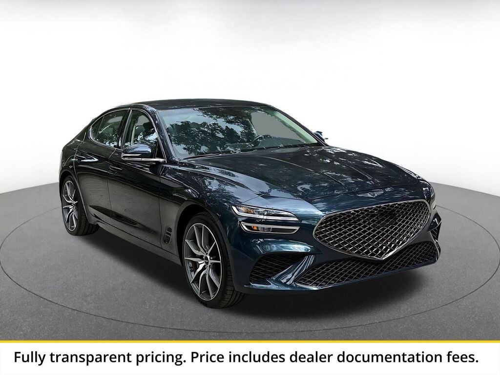 2025 Genesis G70 2.5T — photo 1 of 13