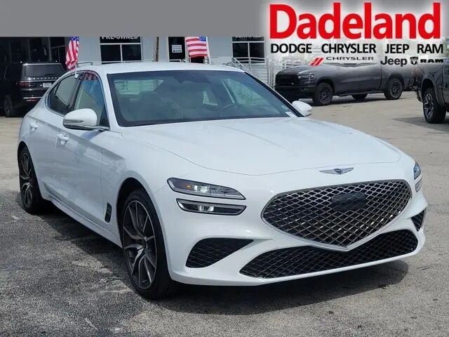 2025 Genesis G70 2.5T Standard