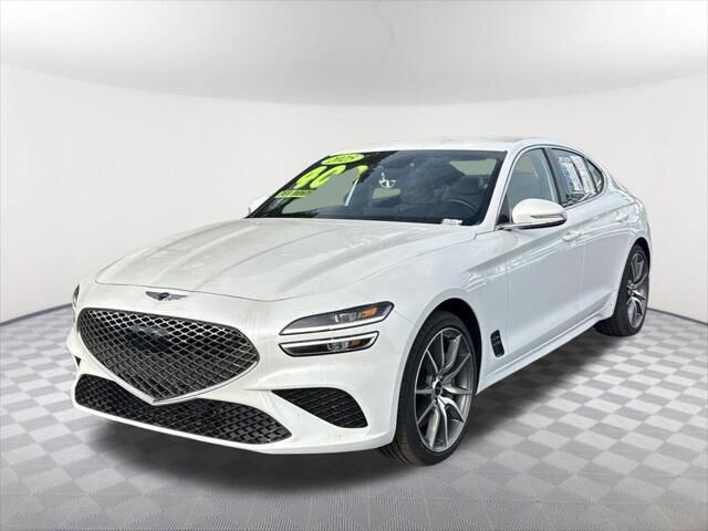 2025 Genesis G70 2.5T Standard — photo 1 of 13