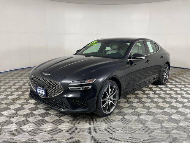 2024 Genesis G70 2.5T Standard — photo 1 of 13