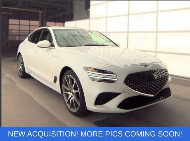 2025 Genesis G70 2.5T Standard
