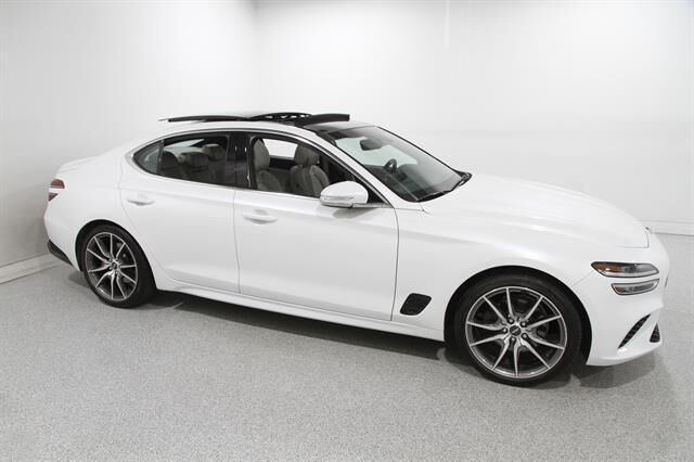 2022 Genesis G70 2.0T — photo 1 of 66