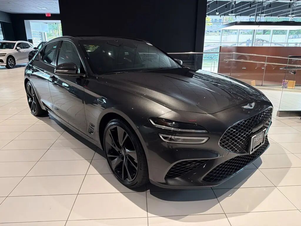 2023 Genesis G70 2.0T — photo 1 of 13