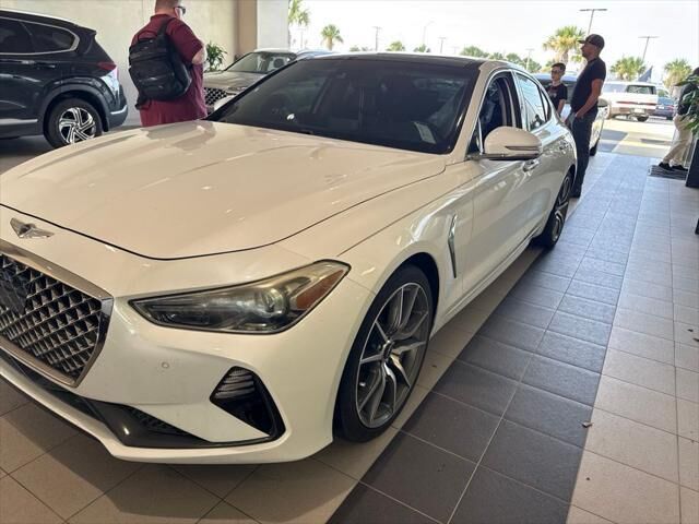 2020 Genesis G70 2.0T — photo 1 of 5