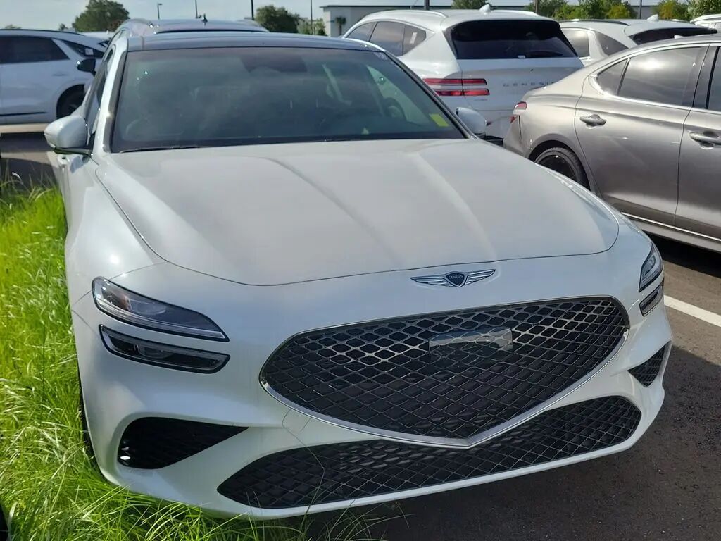 2025 Genesis G70 3.3T Sport Prestige — photo 1 of 3