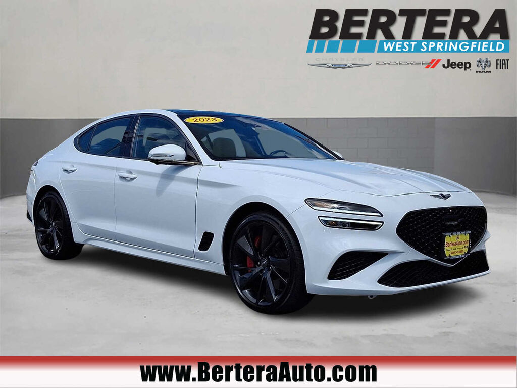 2023 Genesis G70 3.3T — photo 1 of 13