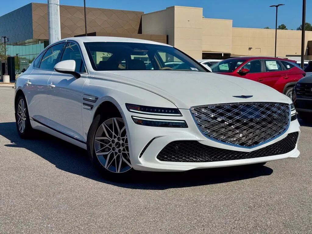 2025 Genesis G80 2.5T — photo 1 of 13