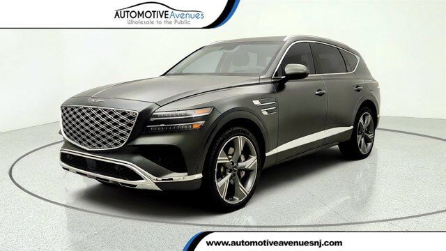 2025 Genesis GV80 2.5T Prestige — photo 1 of 14