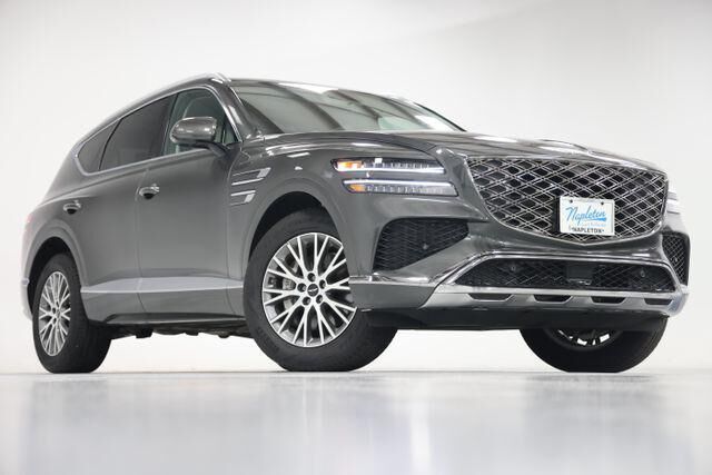 2025 Genesis GV80 2.5T Standard — photo 1 of 1