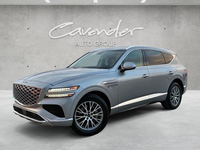 2025 Genesis GV80 2.5T Standard — photo 1 of 26