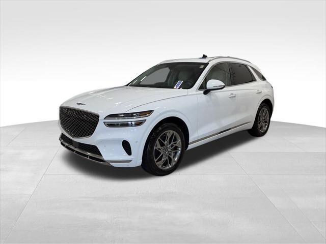 2022 Genesis GV70 2.5T Standard — photo 1 of 25