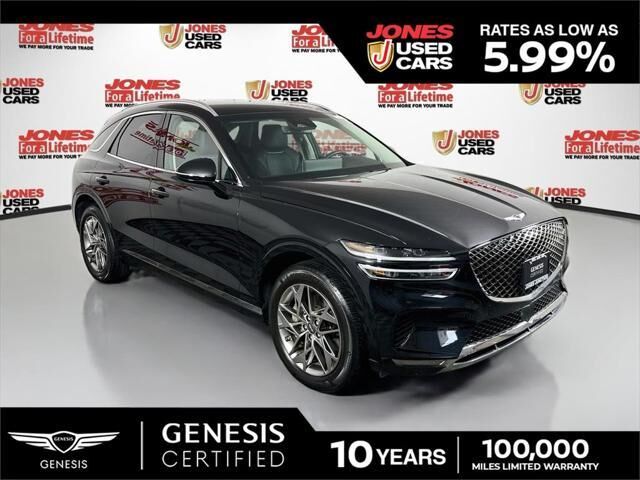 2025 Genesis GV70 2.5T Standard — photo 1 of 13