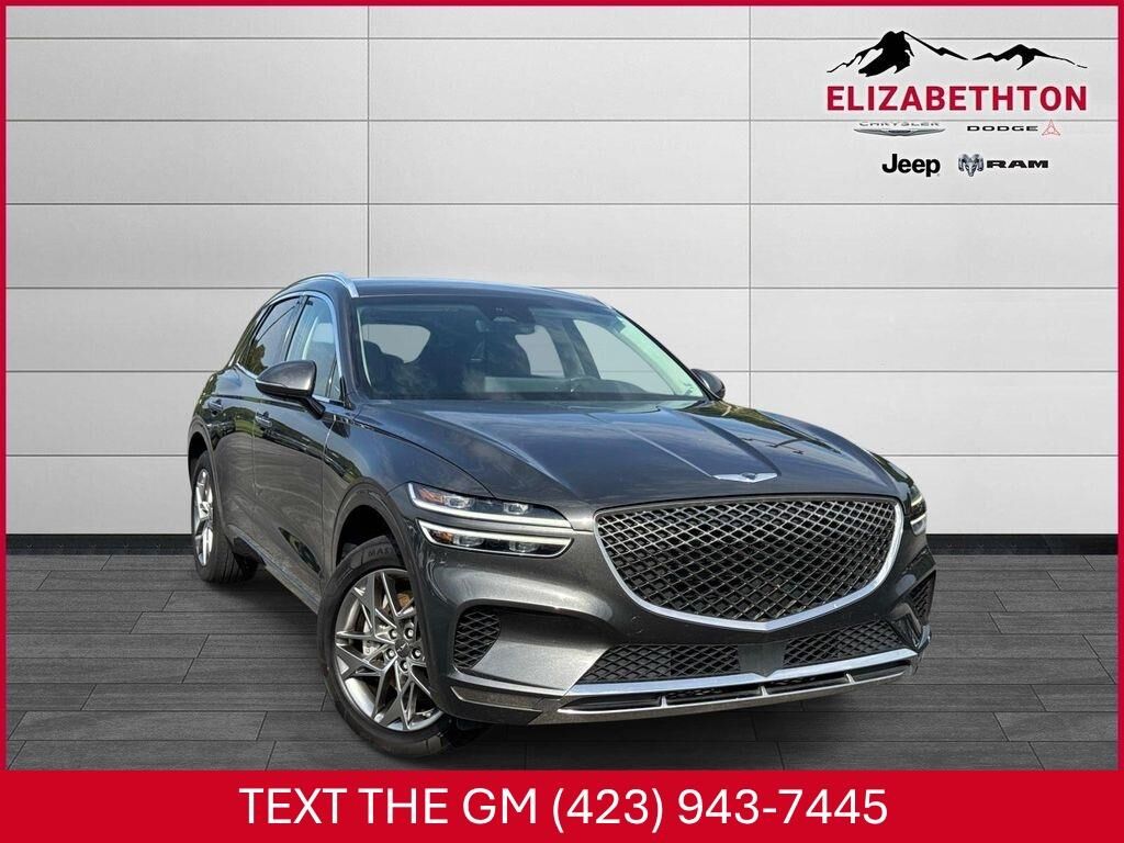 2025 Genesis GV70 2.5T Standard — photo 1 of 13