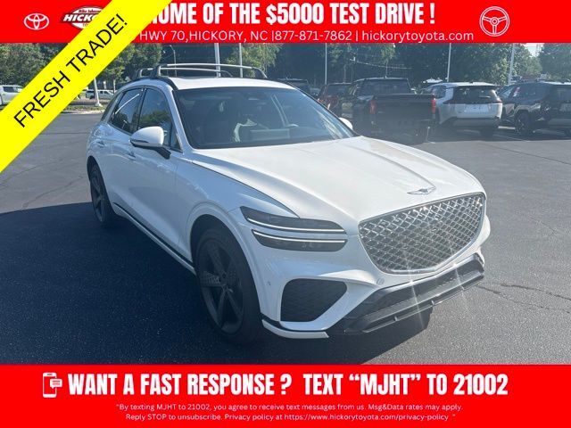 2023 Genesis GV70 2.5T — photo 1 of 12