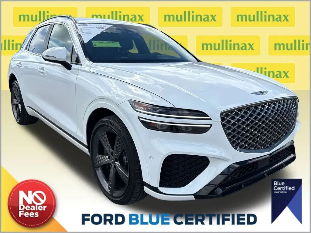 2023 Genesis GV70 2.5T Standard — photo 1 of 26