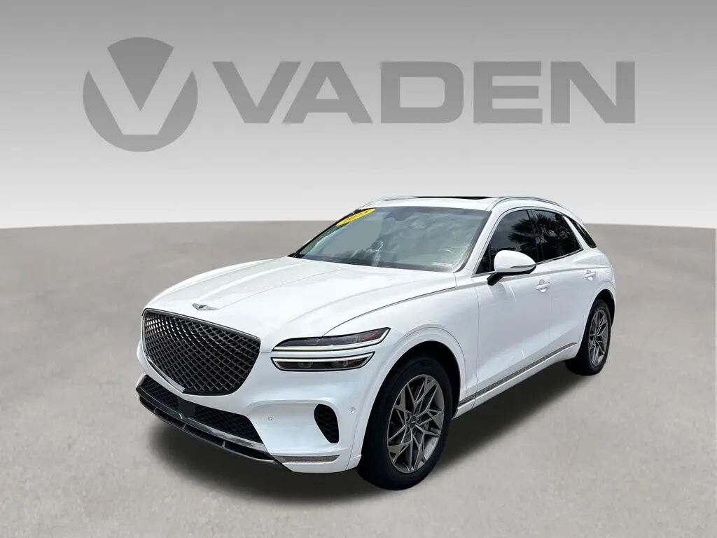2023 Genesis GV70 2.5T Standard — photo 1 of 16